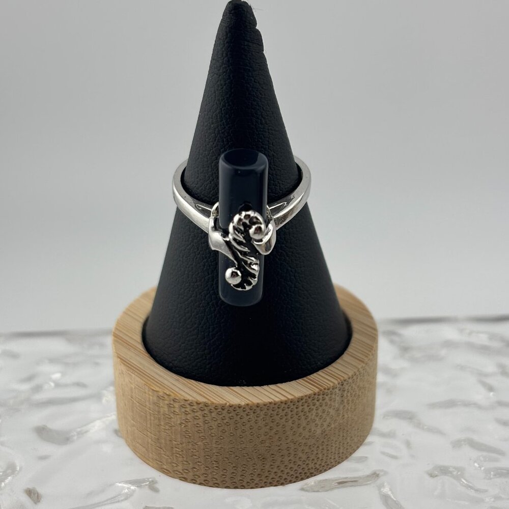 Vintage Sum Spec "Something Special" Silver Black Onyx Seahorse Ring
